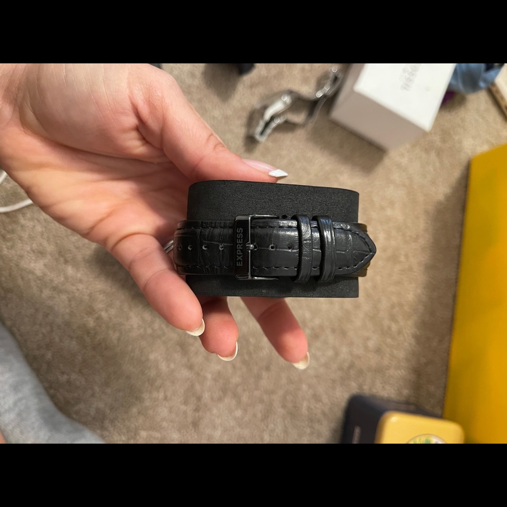 New Express watch! - Picture 2 of 7
